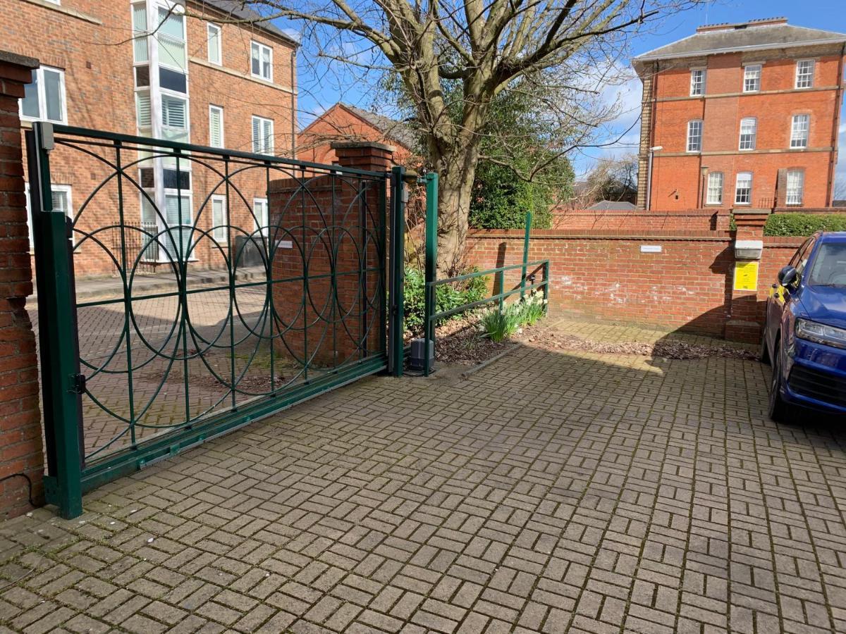7 Precentor'S Court Villa - York, York